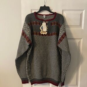 SONDRE 100% ULL WOOL Gray and Red Patterned Sweater size XL brand new